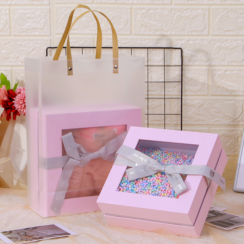 Boîte cadeau en papier pliant avec fenêtre claire
