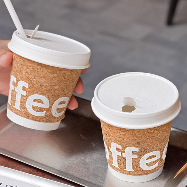 Tasse en papier café à double couche isolée