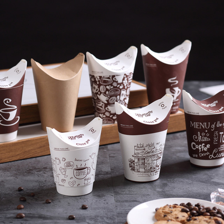 Tasse de café à papillons en papier repliant et en repassage