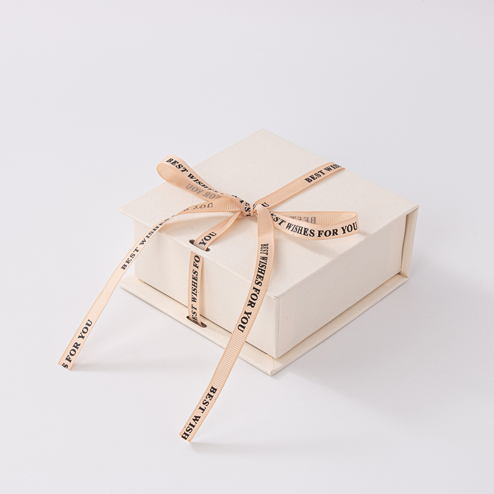 Nouvelle arrivée Boîte à cadeaux en carton d'emballage de bijoux écologiques