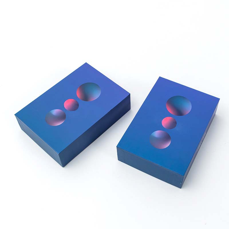 Boîte d'emballage de parfum en carton violet personnalisé Couleur d'estampage Logo Rigid Lid Basic Boad
