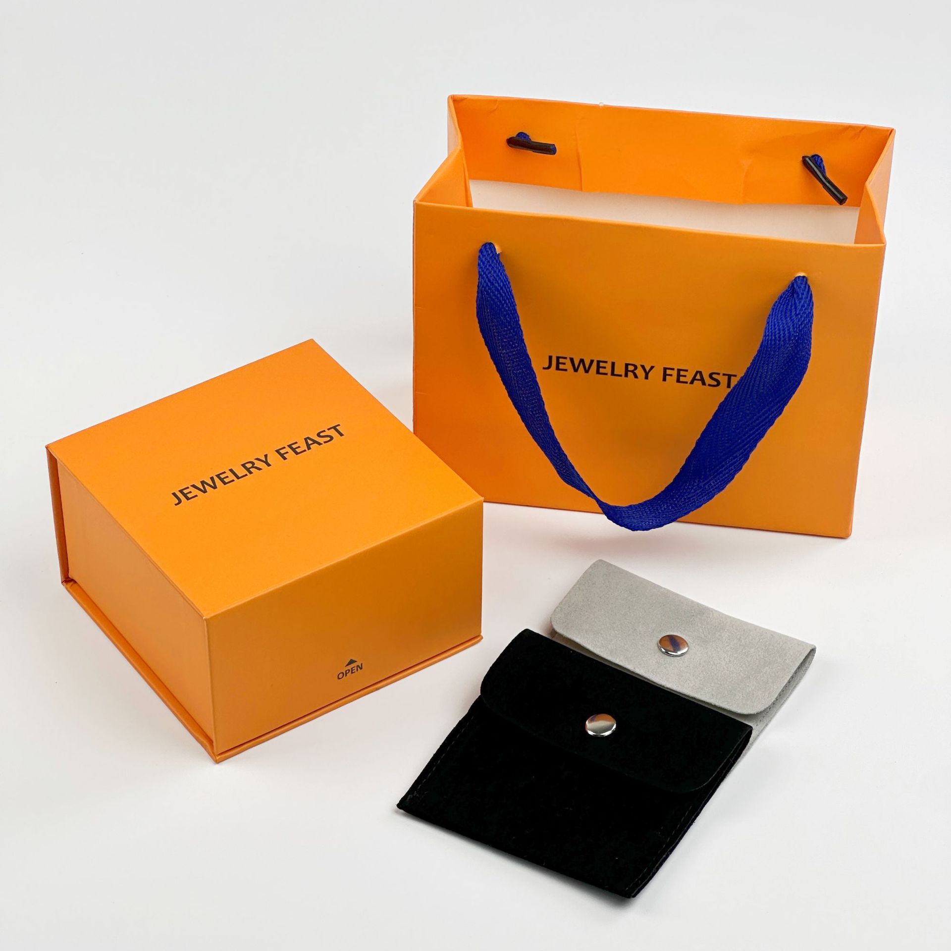 Boîte de bijoux magnétique à relief de luxe Bracelet Bracelet Bineau de boucles d'oreille Boîte de bijoux avec logo