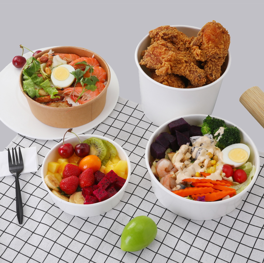 Enlevez le bol à salade en papier kraft avec un couvercle pour animaux de compagnie